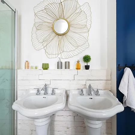 Appartement Contemporary Just Steps From The Champ De Mars *